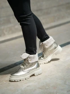 Bota Dourado Com Atacadores Nadia 02