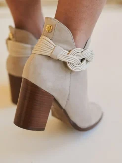 Botim Bege Salto Alto Para Mulher Cecilia 16