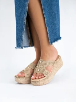 Chinelo Bege De Cunha Para Mulher Debora 06