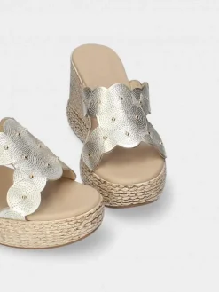 Chinelo Dourado De Cunha Alta Para Mulher Paula 01