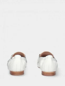 Mocassim Branco Com Salto Raso Para Mulher Dina 27