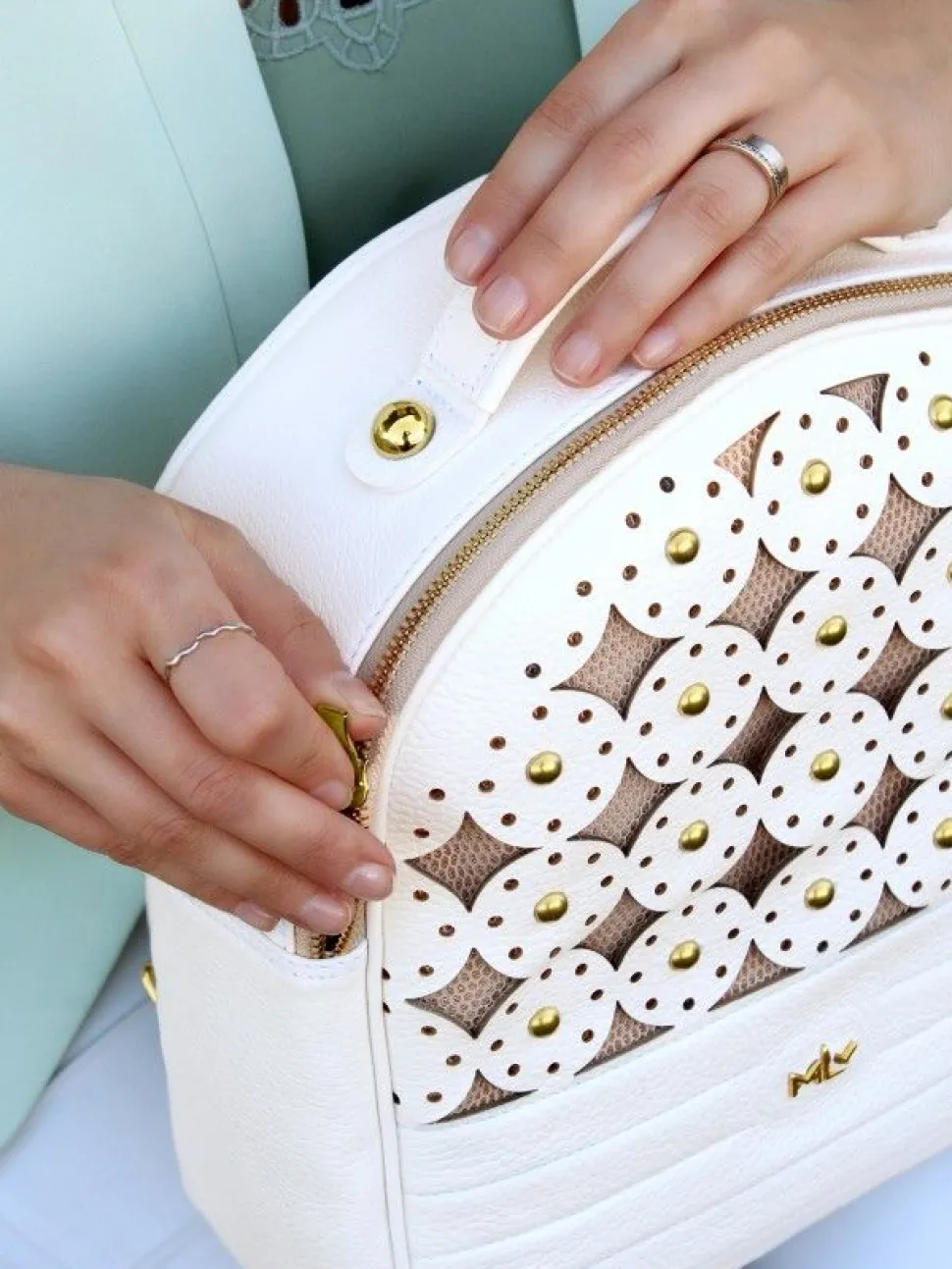 Mochila Branca Para Mulher Sevilha01