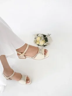 Sandalia Bege Salto Raso Carol 57