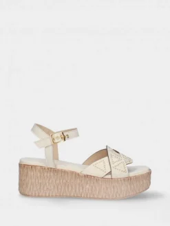 Sandalia Branca Com Cunha Para Mulher Debora 10