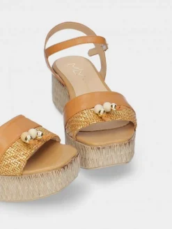 Sandalia Camel Com Cunha Para Mulher Debora 09