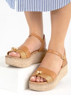 Sandalia Camel Com Cunha Para Mulher Debora 09