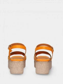 Sandalia Laranja Com Cunha Para Mulher Debora 10