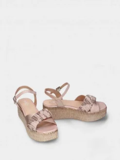 Sandalia Nude Com Cunha Para Mulher Debora 01