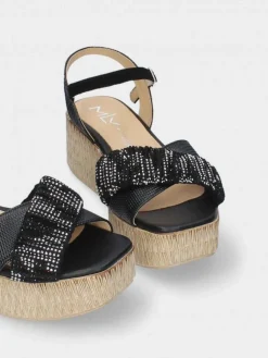 Sandalia Preto Com Cunha Para Mulher Debora 01