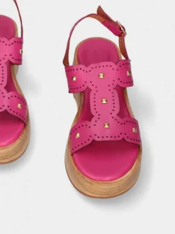 Sandalia Rosa Com Cunha Baixa Lucia 02