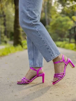 Sandalia Rosa Salto Alto Camila 42