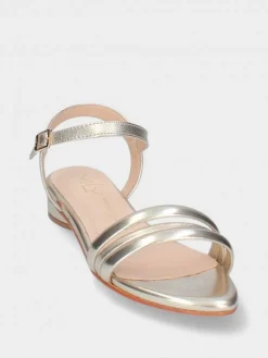 Sandálias Douradas Salto Raso Para Mulher Cassia 08