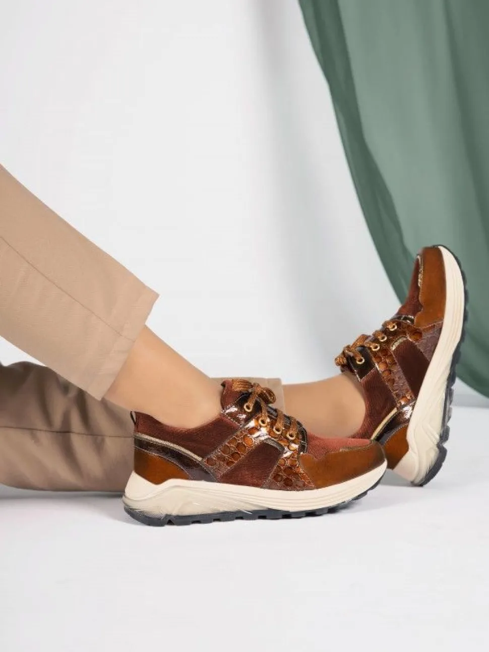 Sapatilha Camel Angela 24