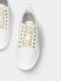 Sapatilha Em Pele Branca Anita 02