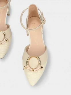 Sapato Salto Raso Bege Para Mulher Lea 64